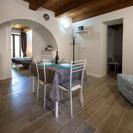 Holiday home Monterosi Home Casa Vacanze *